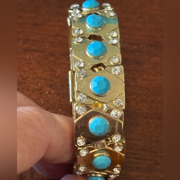 Turquoise Color Cabochon Beads, rhinestone crystal Gold color stretch bracelet - Picture 6 of 9